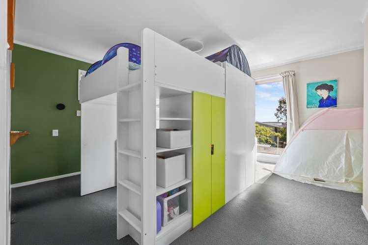 22 Royal Road Massey_11