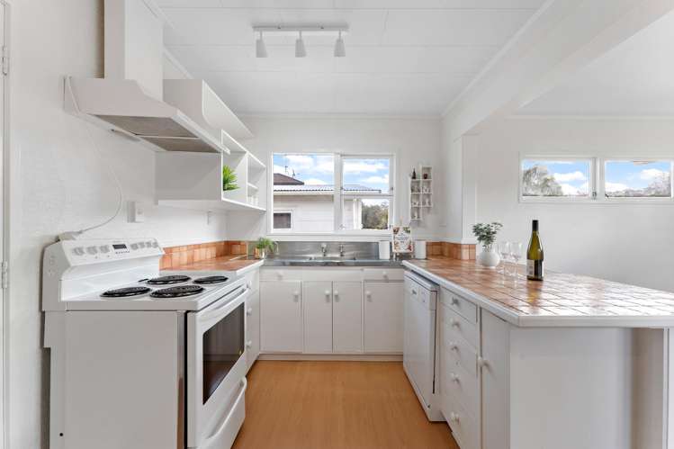 87 Saddleback Rise Murrays Bay_7