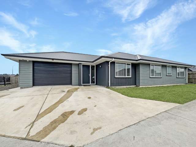 KELVIN GROVE - 3 BEDROOMS