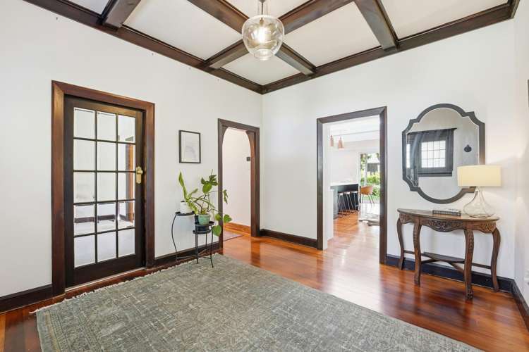 5 Parkes Avenue St Johns Hill_5