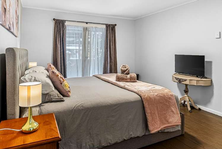 822 Motukawa Road Inglewood_12