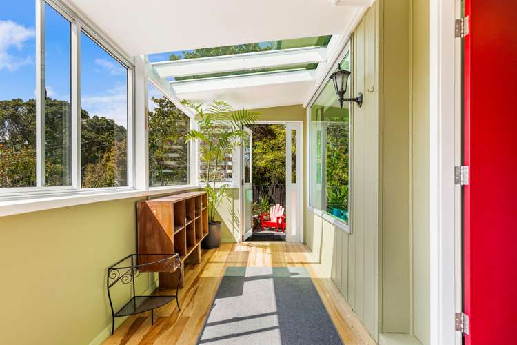 452 Huia Road Laingholm_13