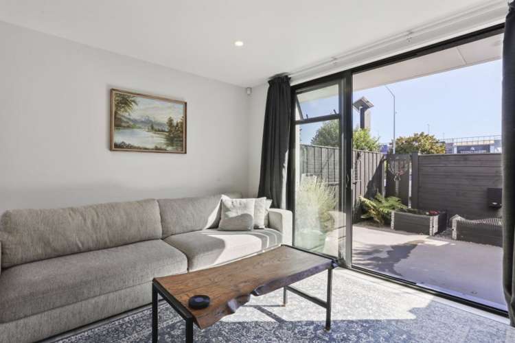 1/8 New Brighton Road Shirley_3