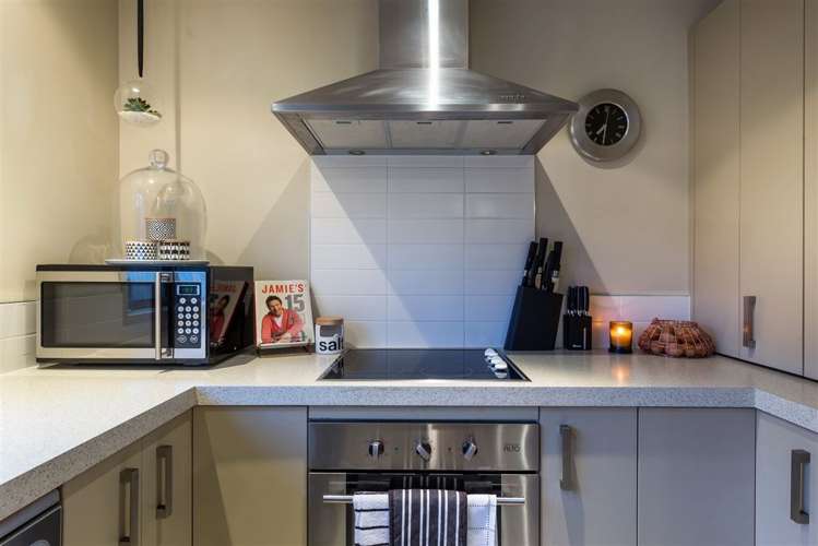 71a Fairclough Road Birkdale_5