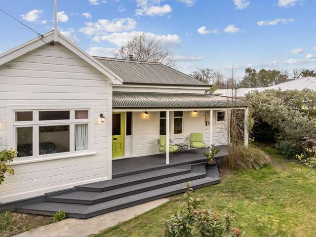 Classic Villa Living in a Prime Location