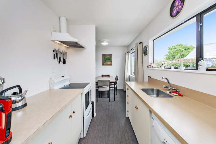 22 Seadown Crescent Amberley_9