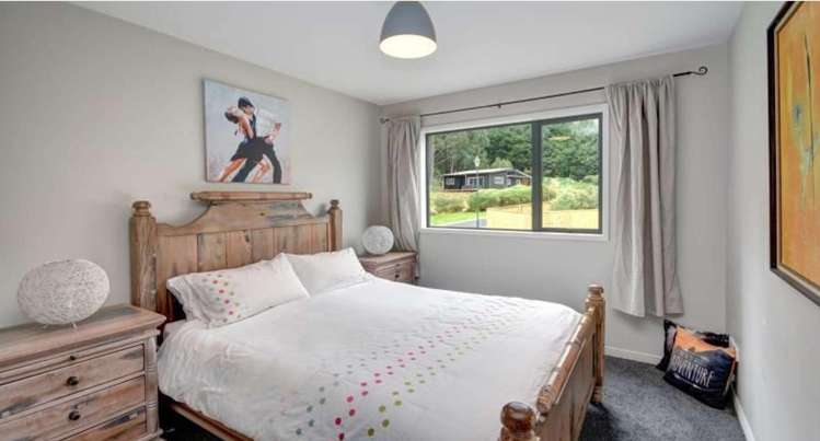 14 Clearwater Street Broad Bay_5