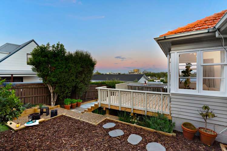 2 Haronui Road Greenlane_6