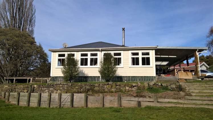 51 Valley Road Manunui_1