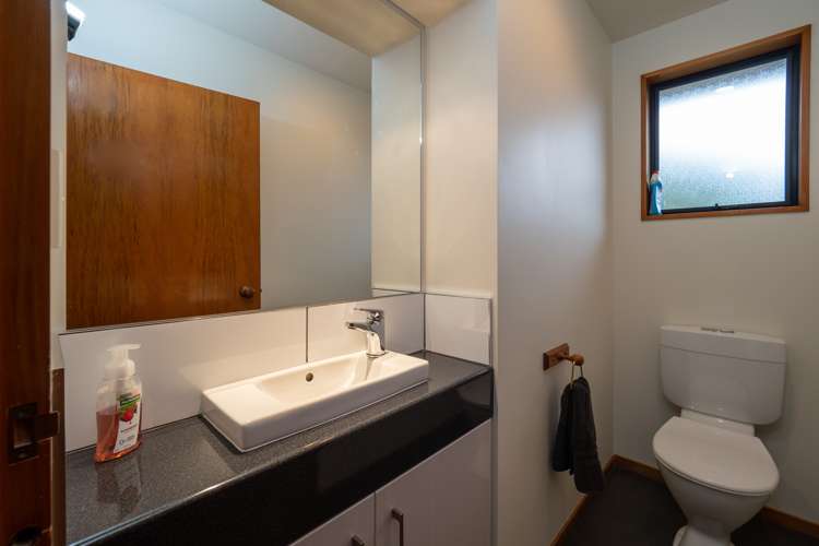 24 Falcon Drive Allenton_23