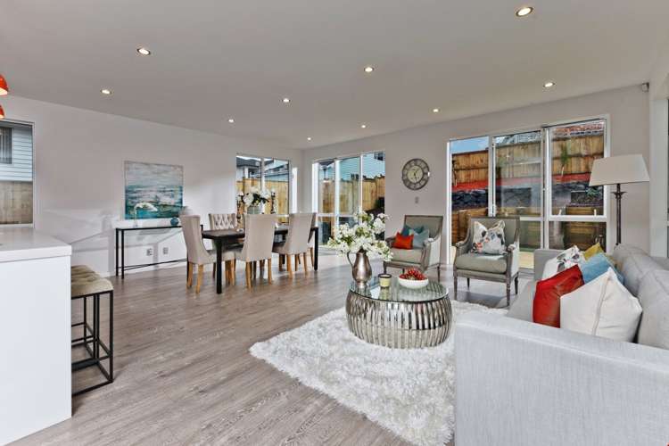 19 Ascension Crescent Orewa_17