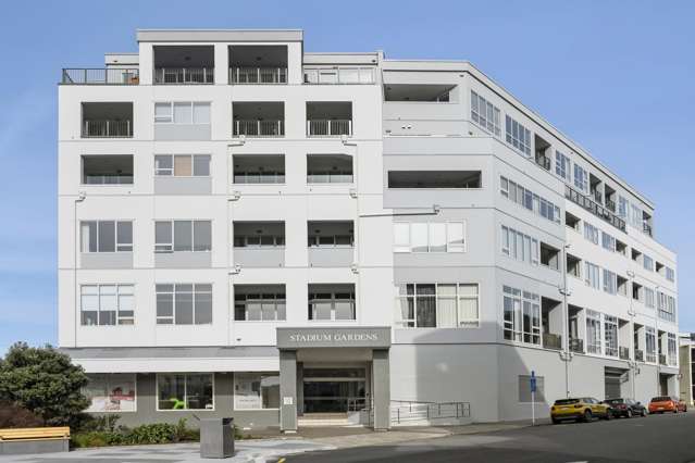 GREAT VALUE CITY FRINGE APARTMENT