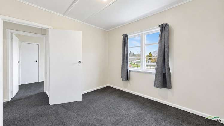 17 Esk Crescent Tokoroa_7
