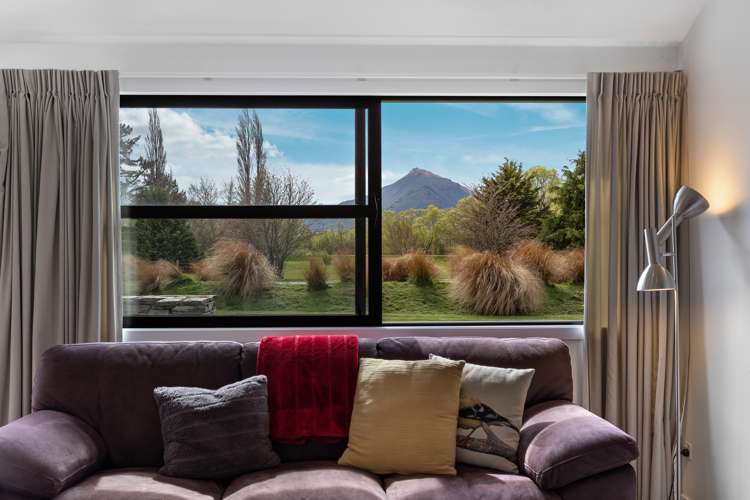1 Woodley Place Glenorchy_9