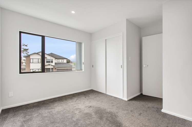 54 Bordeaux Parade Te Atatu South_12