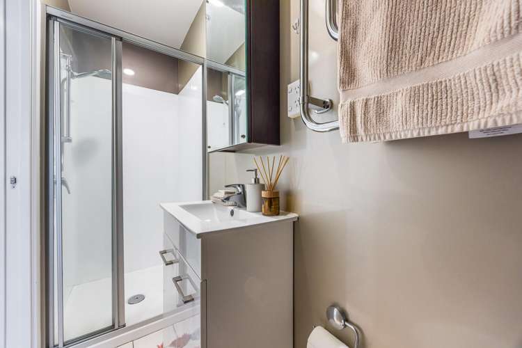 307/17 Vogel Lane Auckland Central_19