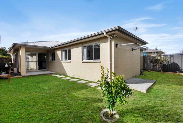 8 Popokatea Drive Takanini_24