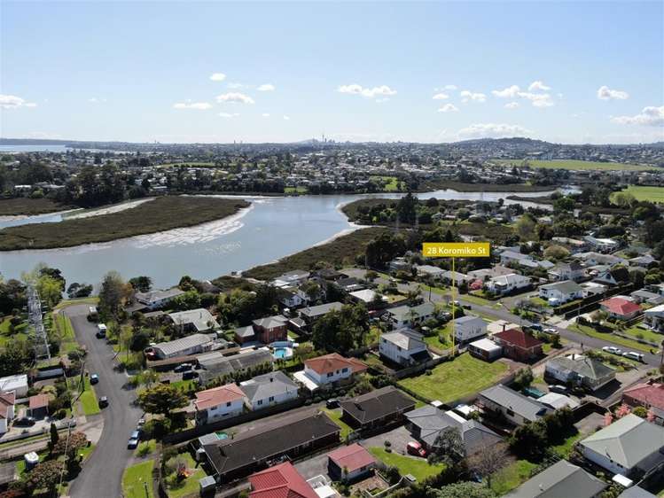 28 Koromiko Street New Lynn_11