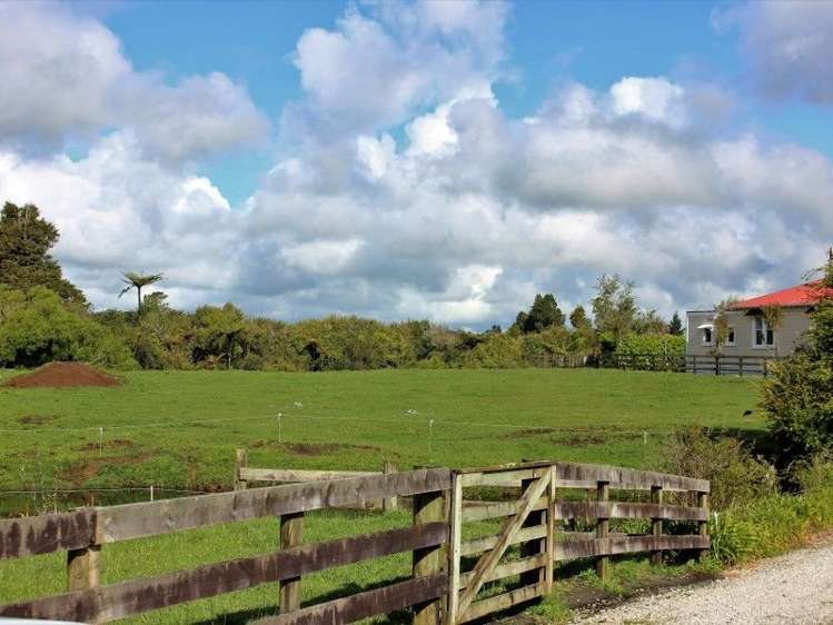 1245 Upland Road Egmont Village_55