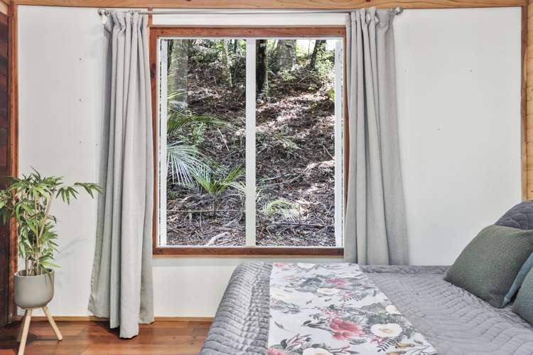 227 Woodlands Park Road Titirangi_14