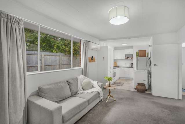 5/30A Dunns Street Silverstream_1