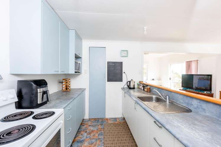 196 Newton Road Omapere_12