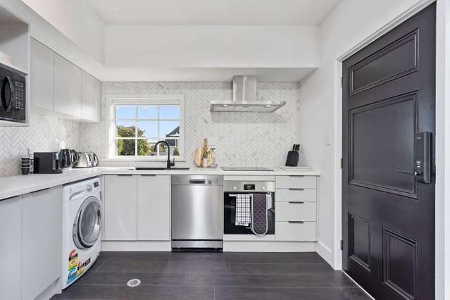 3/7 Beverley Street Merivale_1