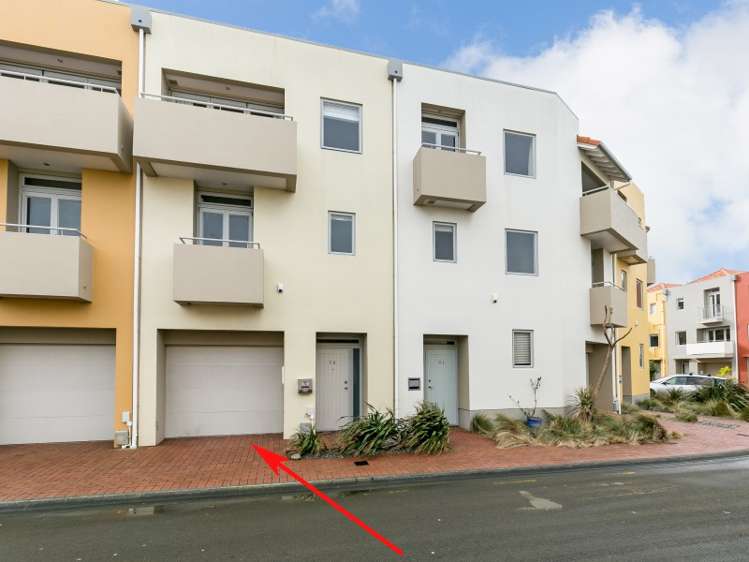 72/305 Evans Bay Parade Hataitai_15