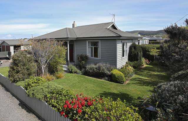 Easy Town-side Living