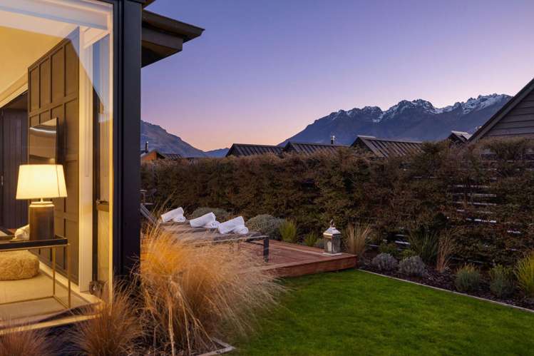 6 Fife Court Jacks Point_22