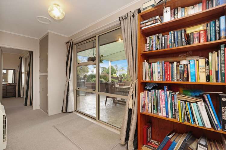 60 Alford Forest Road Allenton_14