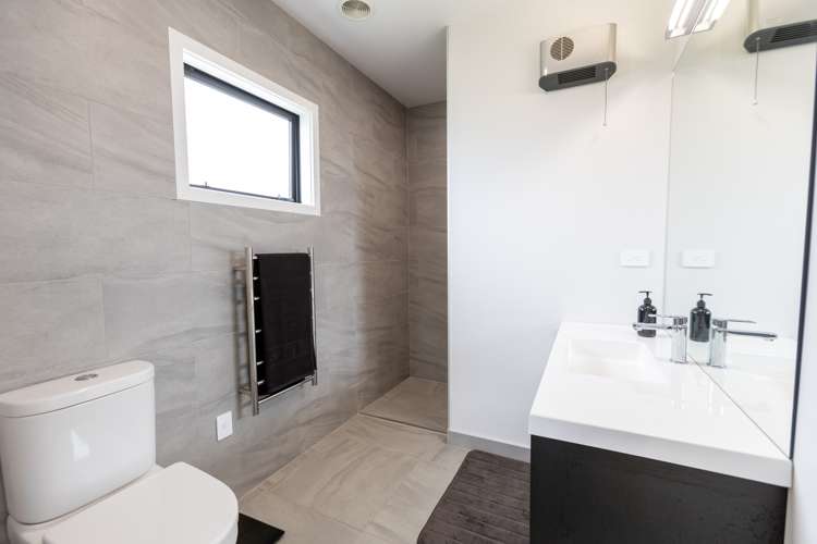 12 Ruahine Road Poraiti_19