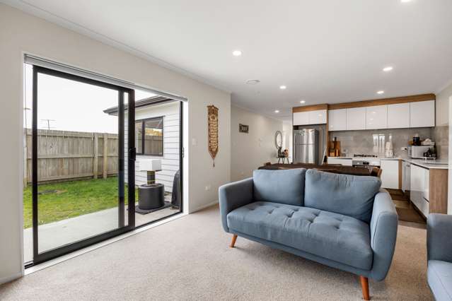 2/153 Gordonton Road Puketaha_3