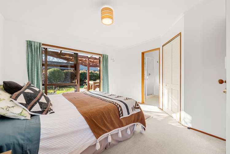 8 Runanga Grove Waikanae_16