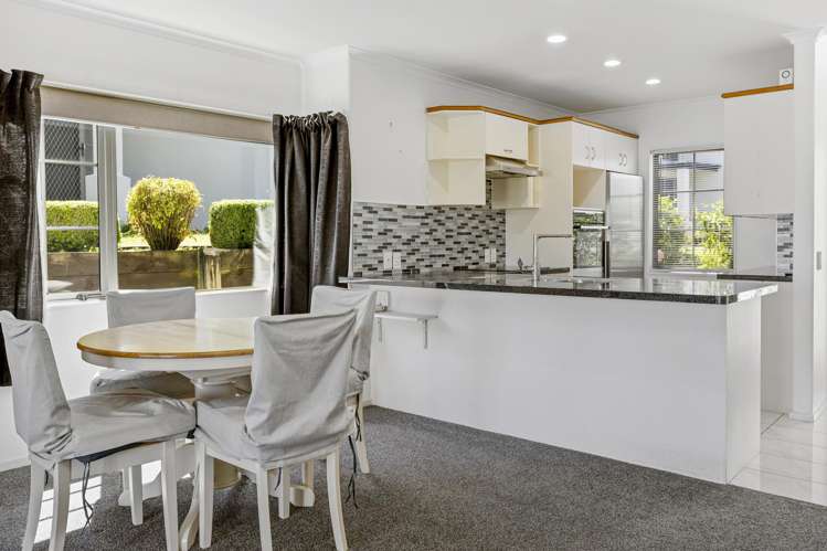 28 Lakeridge Close Rangatira Park_9