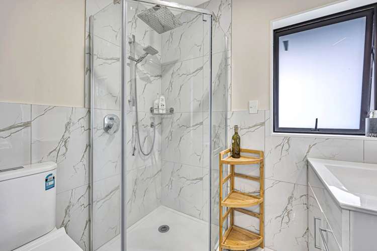 22a Glastron Place Bayview_23