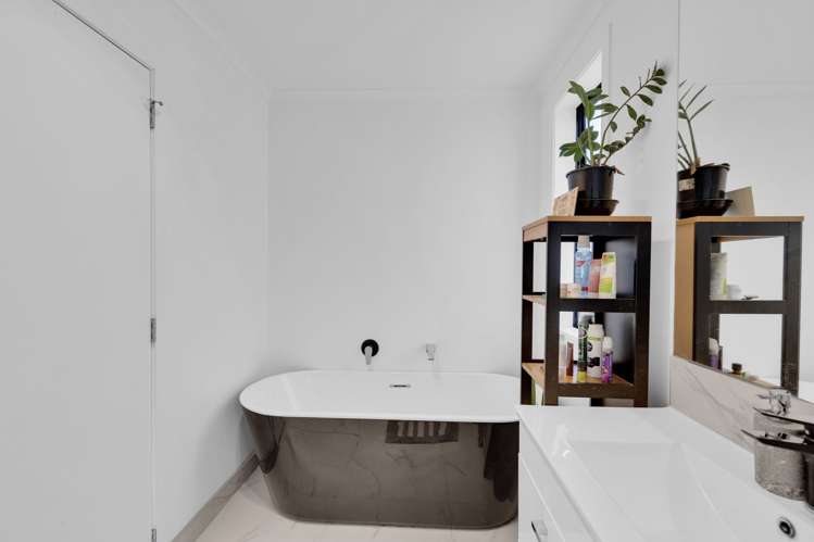 20 Te Tiireke Drive Glenview_16