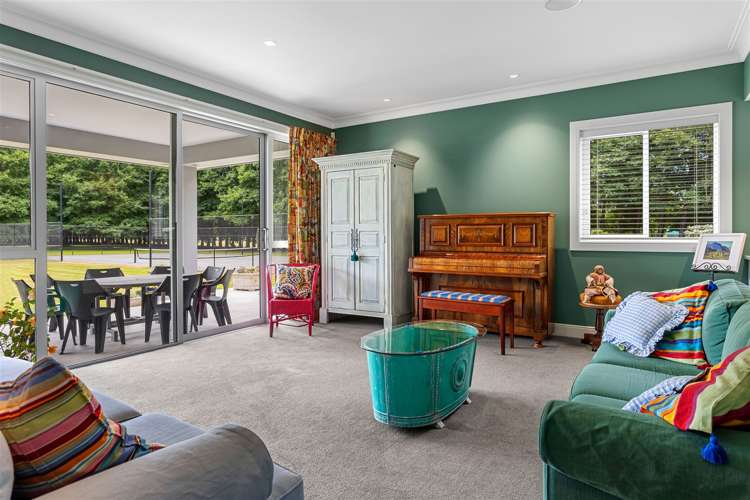 71 Hussey Road Northwood_21