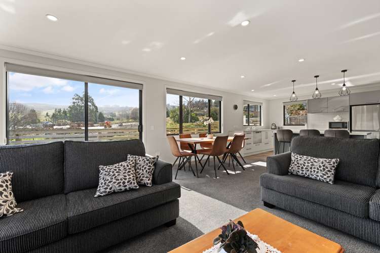 17 Abbotts Hill Road Abbotsford_8