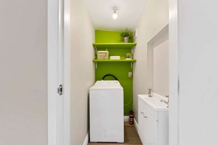 83 Roker Street Somerfield_18