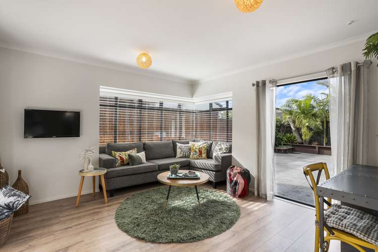 11 Huntaway Lane Te Atatu Peninsula_13