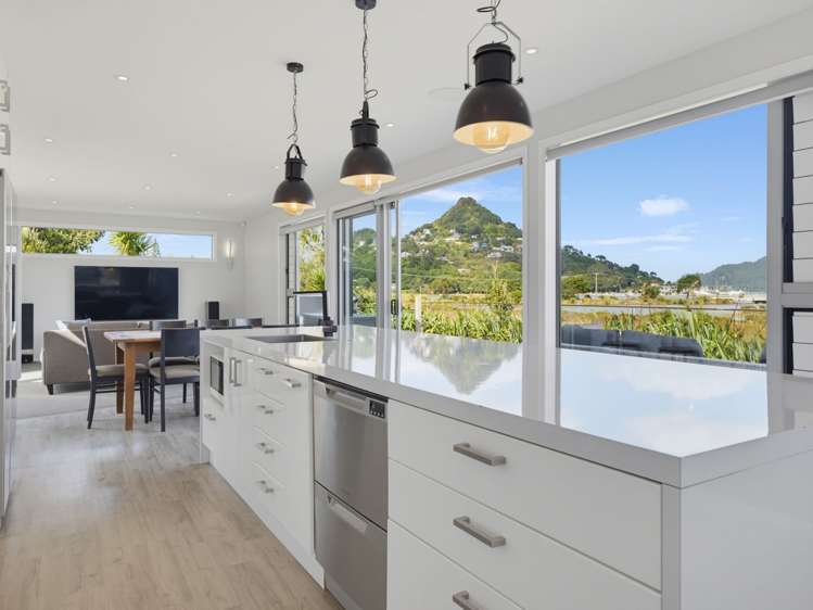 167b Ocean Beach Road Tairua_10