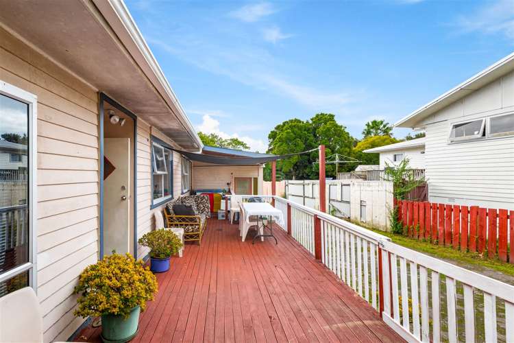 127 Henderson Valley Road Henderson_5