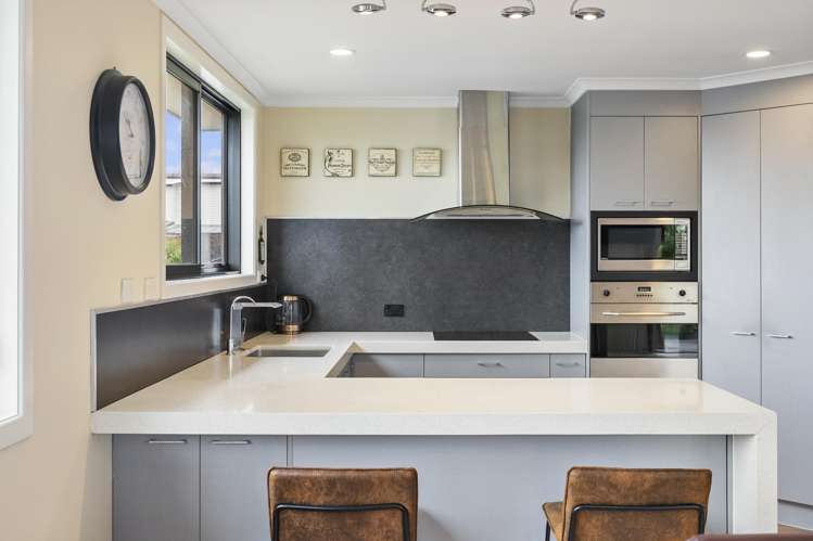 17 Blakewell Place Beachlands_4