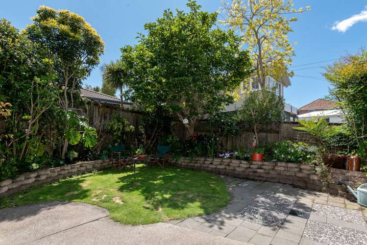 2/28 Parkhill Road Mellons Bay_18