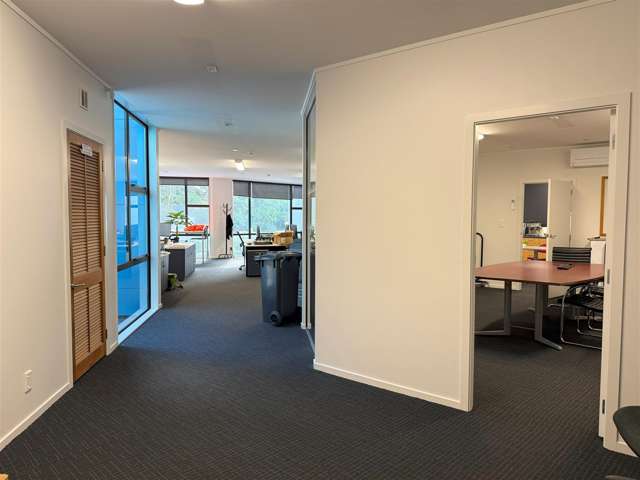 Unit 5, 69 Kaiwharawhara Road Kaiwharawhara_2