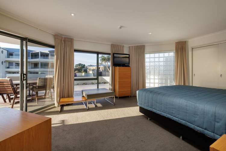 208/178 Marine Parade Mt Maunganui_11