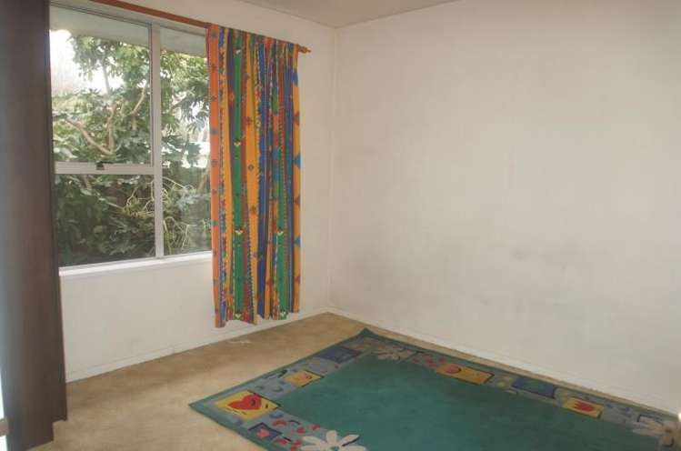 2/89 Middlepark Road Sockburn_6