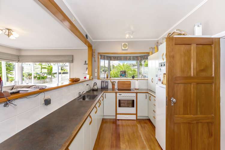 4 Crown Road Tindalls Beach_7