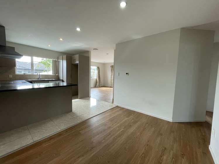 12 John Broad Place Flat Bush_3